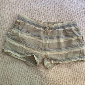 Patagonia women’s island hemp baggies shorts - medium